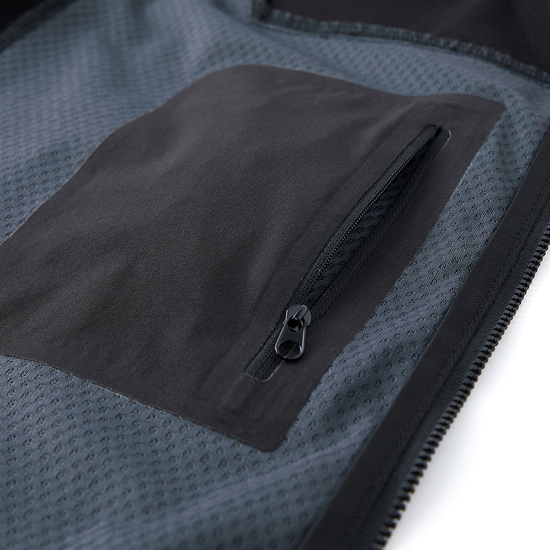 Lightweight Ventara Seamless Bonded Hooded Jacket - AT241GBJJ3 black