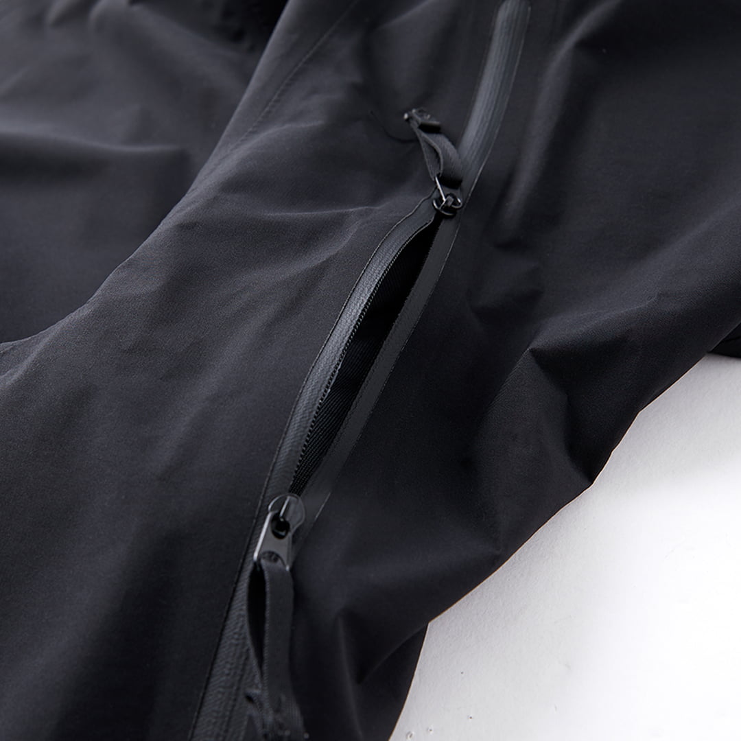 Ventara Seam Bonded Hard Shell Jacket - AT242GBJK3 black